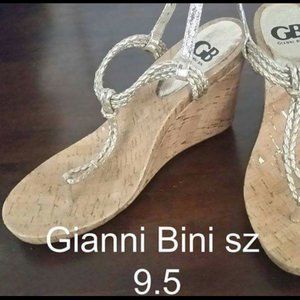 New Wedge Sandals sz 9.5